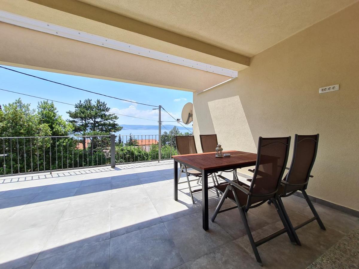 Belle Oasis Lägenhet Novi Vinodolski Exteriör bild