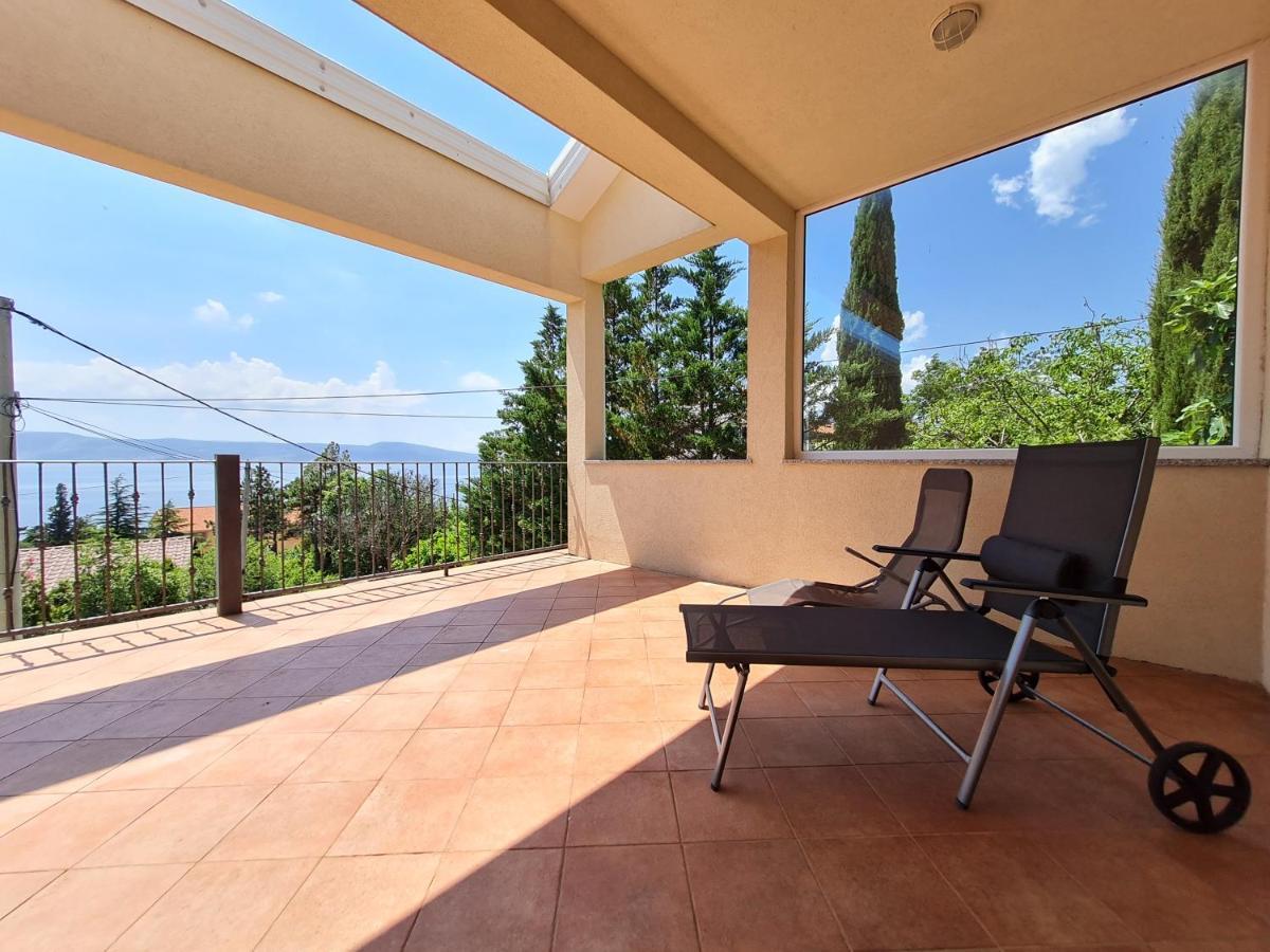 Belle Oasis Lägenhet Novi Vinodolski Exteriör bild